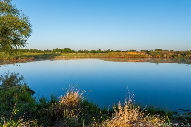 24751 S 200 Road, Henryetta, OK 74437