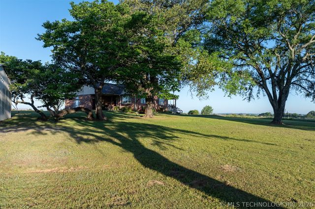 24751 S 200 Road, Henryetta, OK 74437