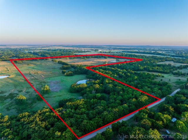 24751 S 200 Road, Henryetta, OK 74437