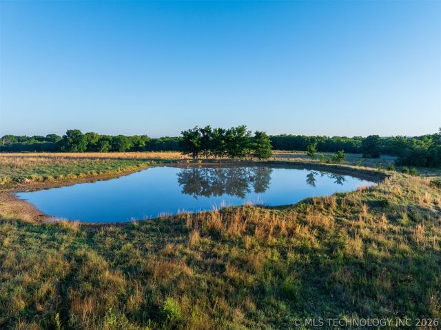 24751 S 200 Road, Henryetta, OK 74437