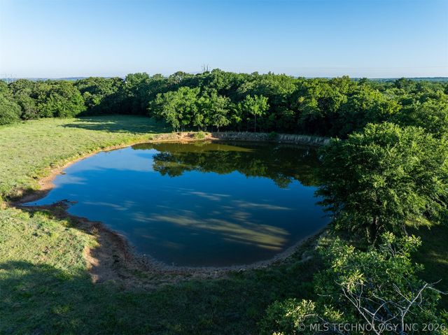 24751 S 200 Road, Henryetta, OK 74437