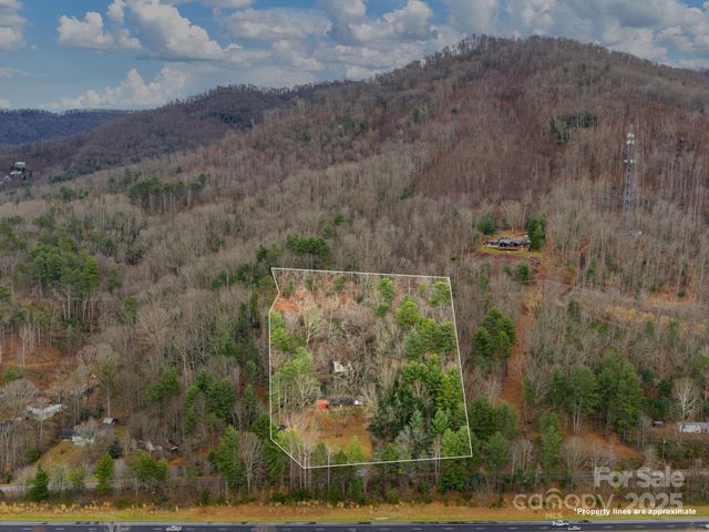 32 Saunooke Road, Asheville, NC 28805