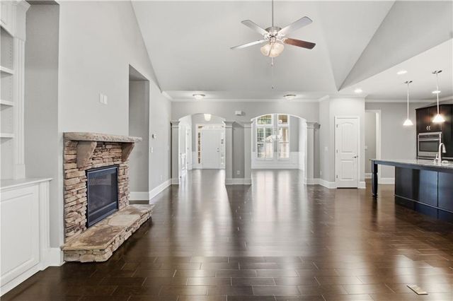 6785 Bransford Drive, Cumming, GA 30040