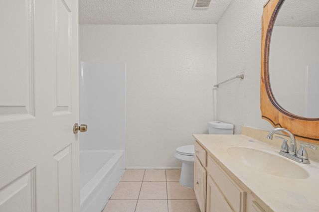 7719 Miller Glen Lane, Houston, TX 77072