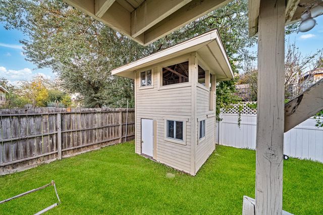 7719 Miller Glen Lane, Houston, TX 77072