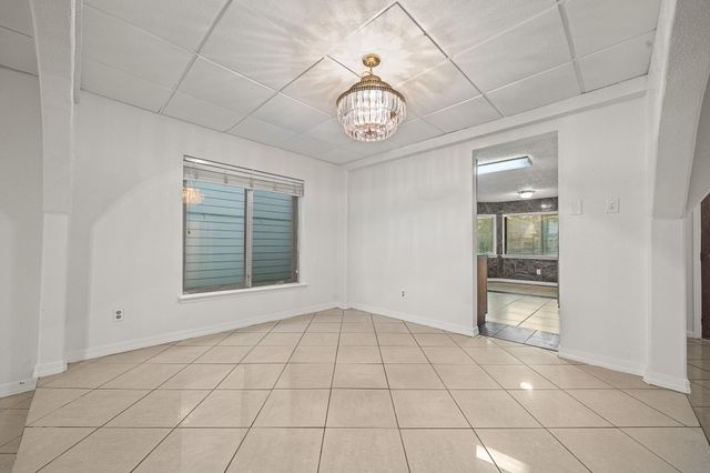 7719 Miller Glen Lane, Houston, TX 77072