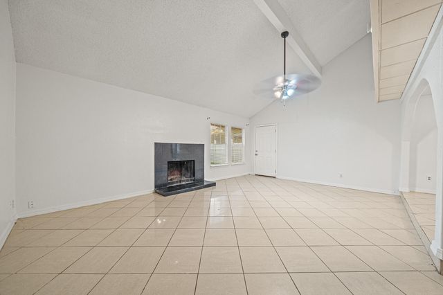 7719 Miller Glen Lane, Houston, TX 77072