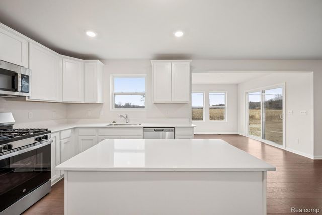 34427 Starling, Chesterfield Township, MI 48047