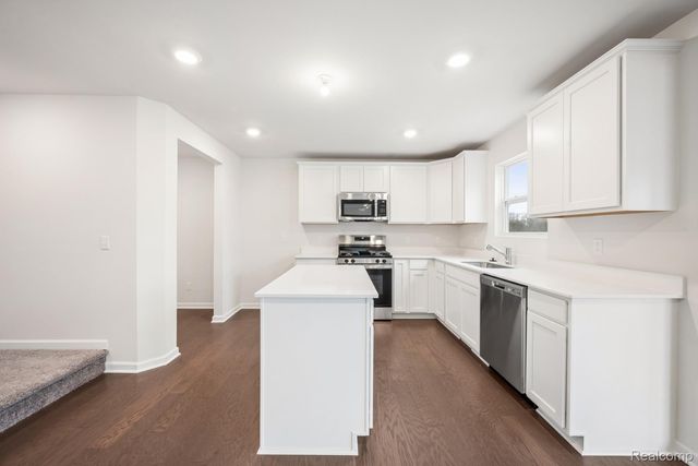 34427 Starling, Chesterfield Township, MI 48047