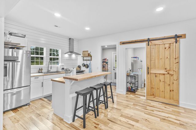 607 Old Columbia Rd, Unionville, TN 37180