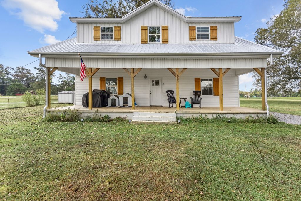 607 Old Columbia Rd, Unionville, TN 37180