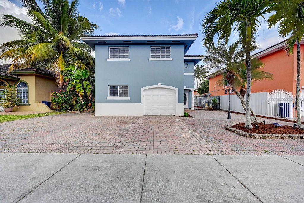 14125 SW 167th Ter, Miami, FL 33177