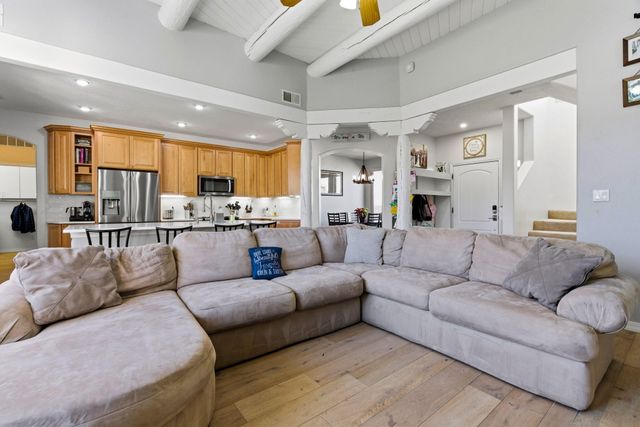 6316 Calla Lily Circle NE, Albuquerque, NM 87111