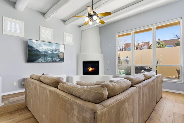 6316 Calla Lily Circle NE, Albuquerque, NM 87111