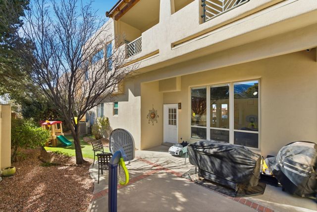 6316 Calla Lily Circle NE, Albuquerque, NM 87111