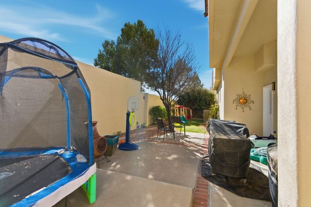 6316 Calla Lily Circle NE, Albuquerque, NM 87111