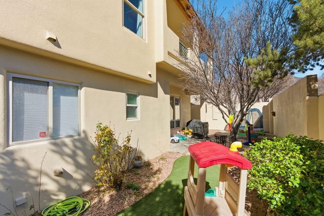 6316 Calla Lily Circle NE, Albuquerque, NM 87111