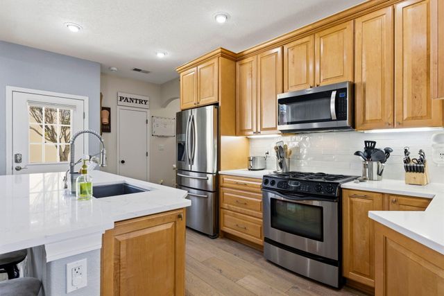 6316 Calla Lily Circle NE, Albuquerque, NM 87111