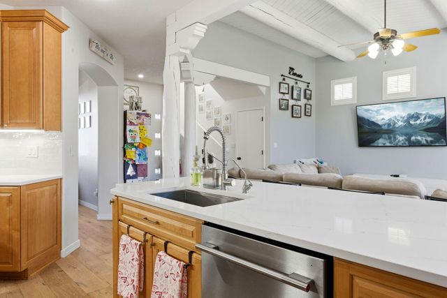 6316 Calla Lily Circle NE, Albuquerque, NM 87111