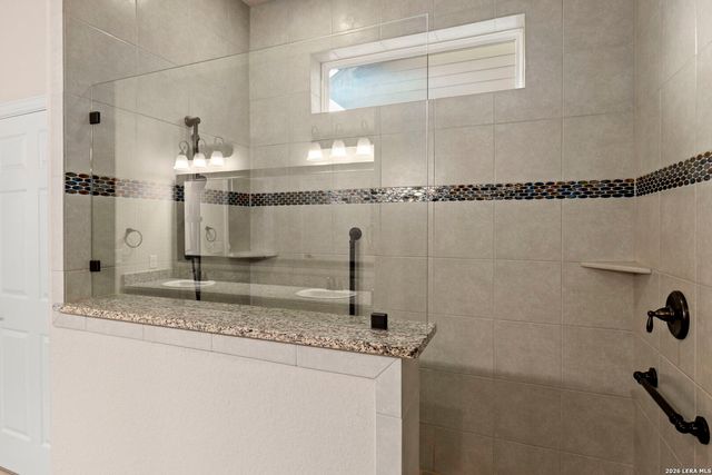 2106 Silent Fox, San Antonio, TX 78260