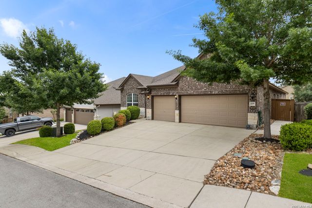 2106 Silent Fox, San Antonio, TX 78260