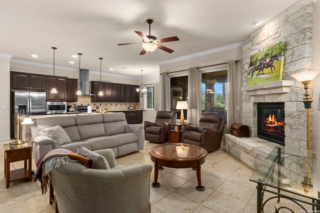 2106 Silent Fox, San Antonio, TX 78260