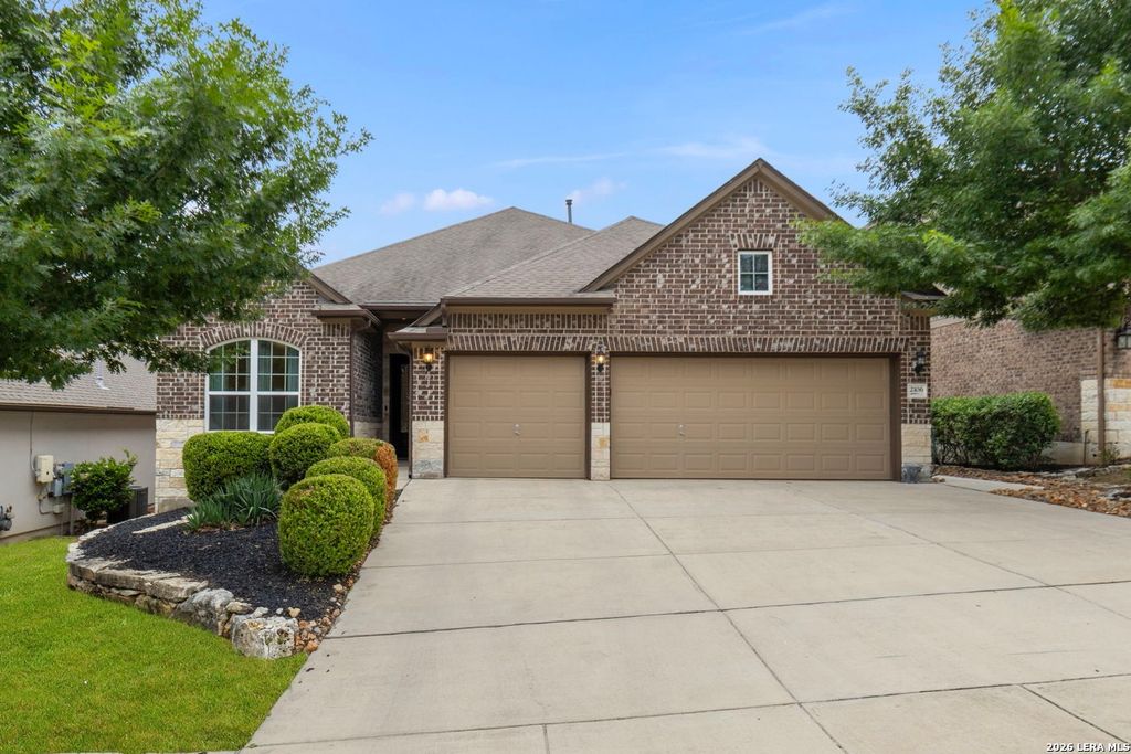 2106 Silent Fox, San Antonio, TX 78260