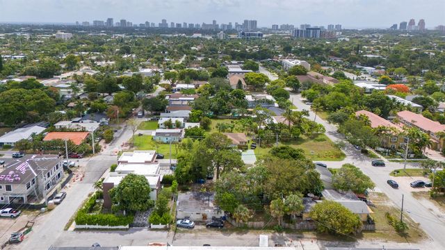 3467 NE 13th Avenue A+b, Oakland Park, FL 33334