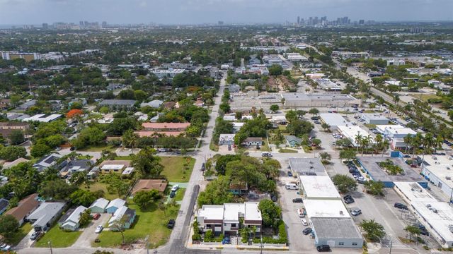 3467 NE 13th Avenue A+b, Oakland Park, FL 33334