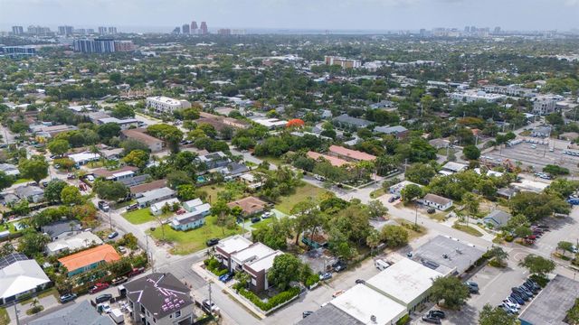 3467 NE 13th Avenue A+b, Oakland Park, FL 33334