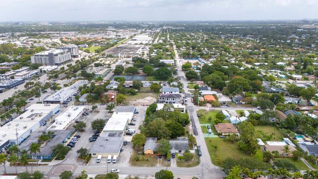 3467 NE 13th Avenue A+b, Oakland Park, FL 33334