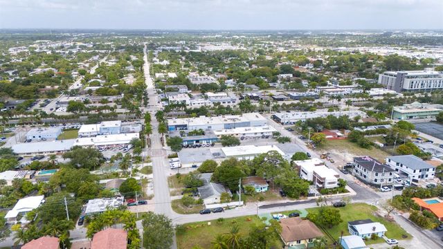 3467 NE 13th Avenue A+b, Oakland Park, FL 33334