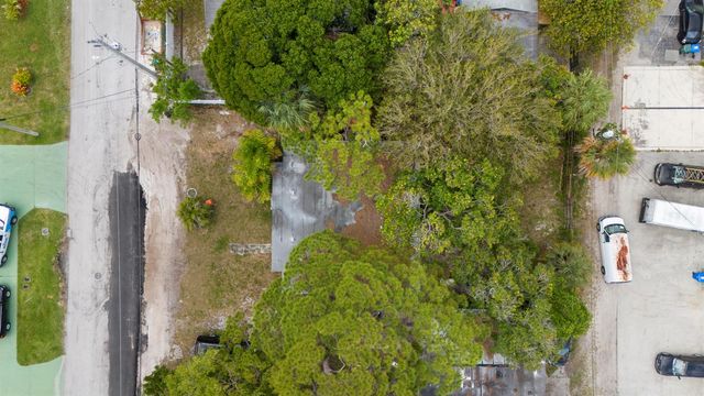 3467 NE 13th Avenue A+b, Oakland Park, FL 33334
