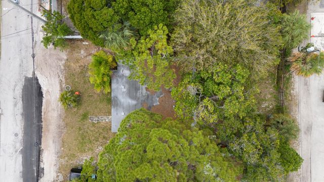 3467 NE 13th Avenue A+b, Oakland Park, FL 33334