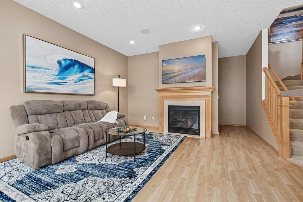 15649 Eagleview Way 1009, Apple Valley, MN 55124 — photo 4