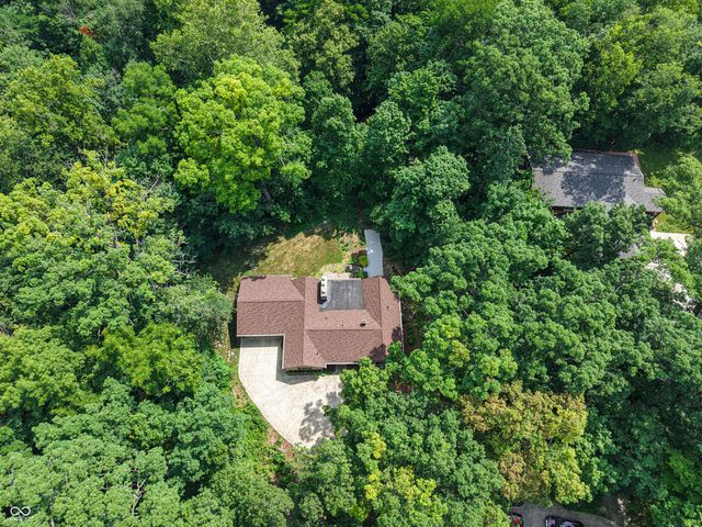 120 White Oaks Street, Fishers, IN 46038