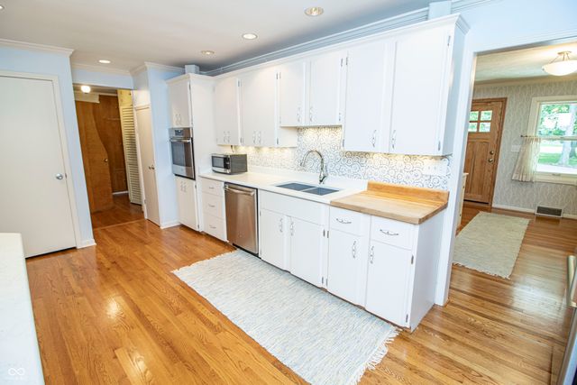 120 White Oaks Street, Fishers, IN 46038