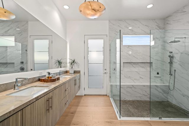 188 Blue Moon Drive, Palm Springs, CA 92262