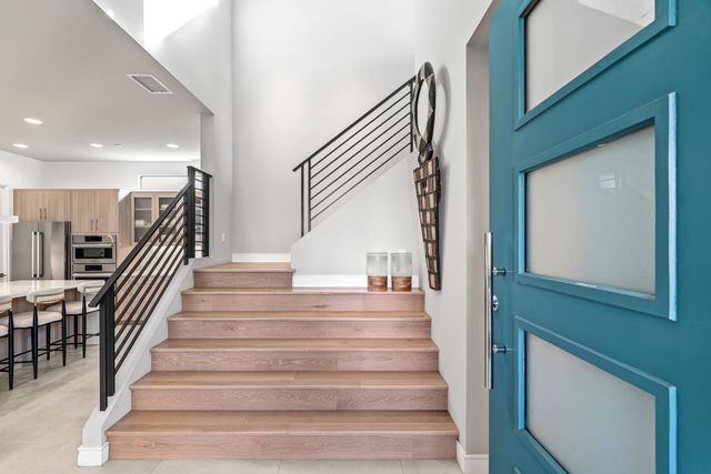 188 Blue Moon Drive, Palm Springs, CA 92262