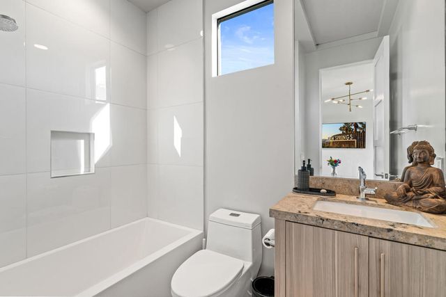 188 Blue Moon Drive, Palm Springs, CA 92262