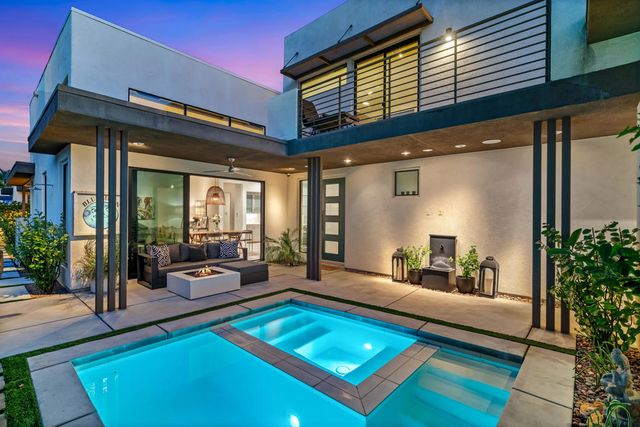 188 Blue Moon Drive, Palm Springs, CA 92262