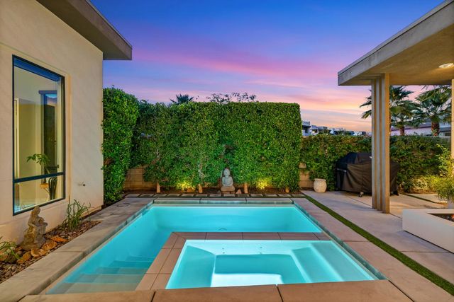 188 Blue Moon Drive, Palm Springs, CA 92262