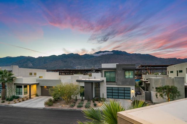 188 Blue Moon Drive, Palm Springs, CA 92262