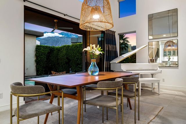 188 Blue Moon Drive, Palm Springs, CA 92262