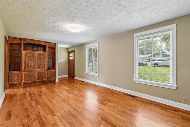312 Tyne Blvd, Old Hickory, TN 37138