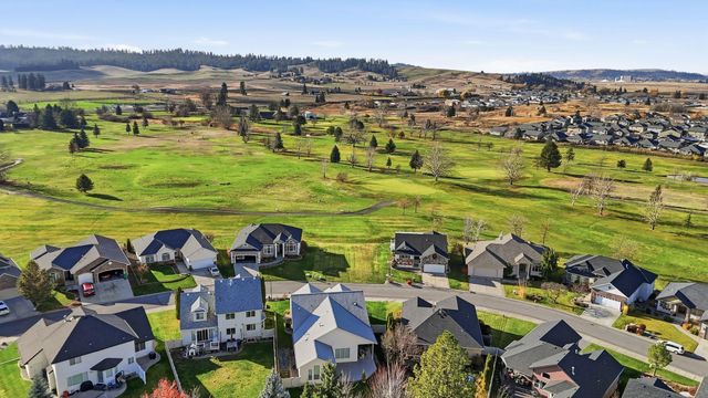 7916 S Parway Ln, Cheney, WA 99004