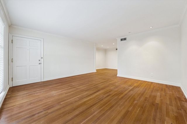 453 N Post Oak Lane, Houston, TX 77024