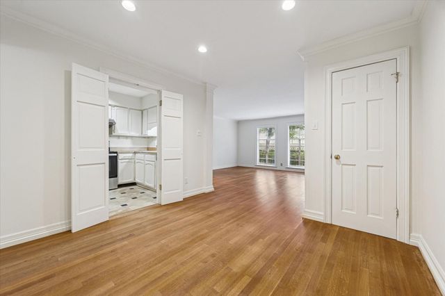 453 N Post Oak Lane, Houston, TX 77024