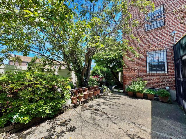 2002 150th Street, Whitestone, NY 11357
