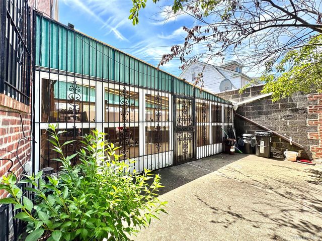 2002 150th Street, Whitestone, NY 11357